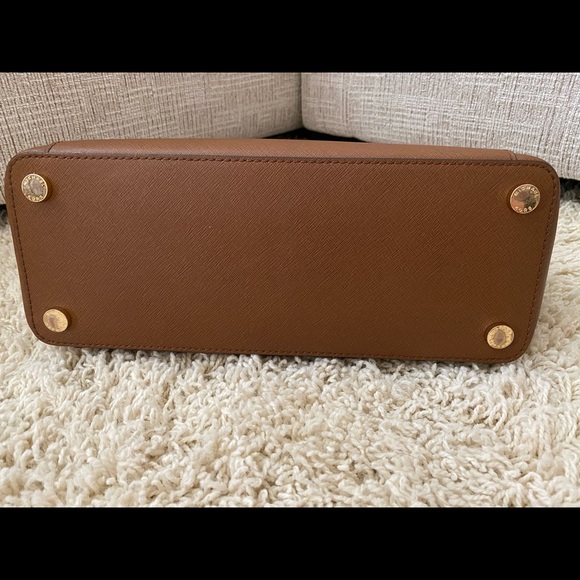 Michael Kors Camel Color Bag - Picture 4 of 5